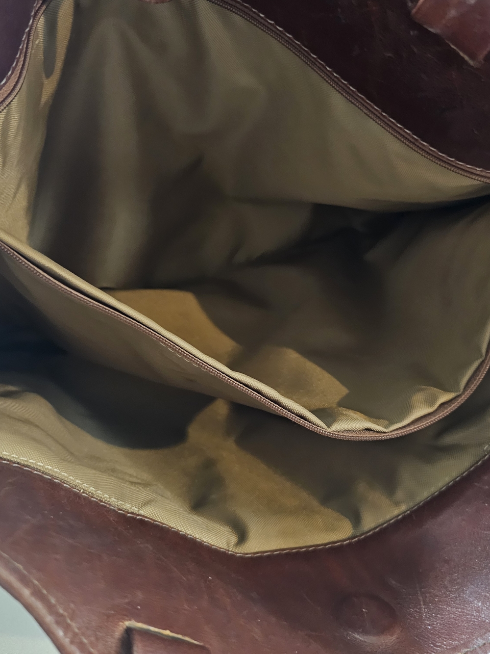 Vintage Ranch-Style Brown Leather Tote with Double Straps - Picture 4 of 10